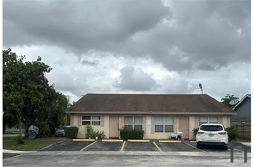 2200 NW 15th Ave #4D Photo 1
