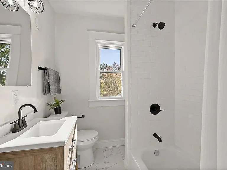 614 Stamford Rd — Photo 13