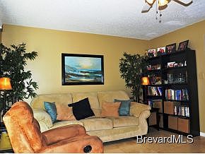 2nd image of 505 Seaport Blvd