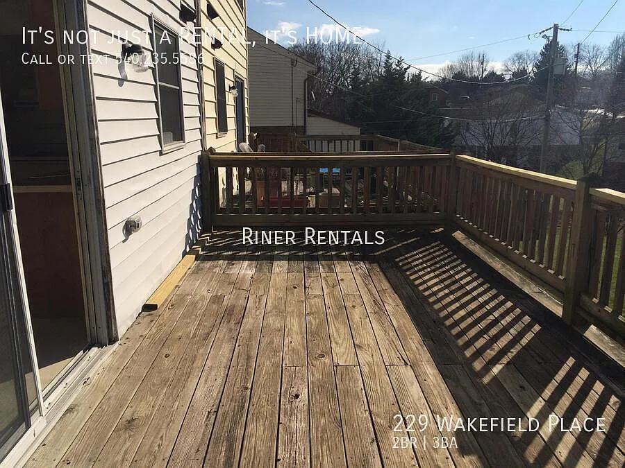 2 bed, 2.5 bath, 1680 sqft, $1,495 — Photo 2