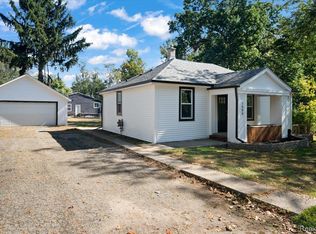 1588 Ladd Rd, Wolverine Lake, MI 48390