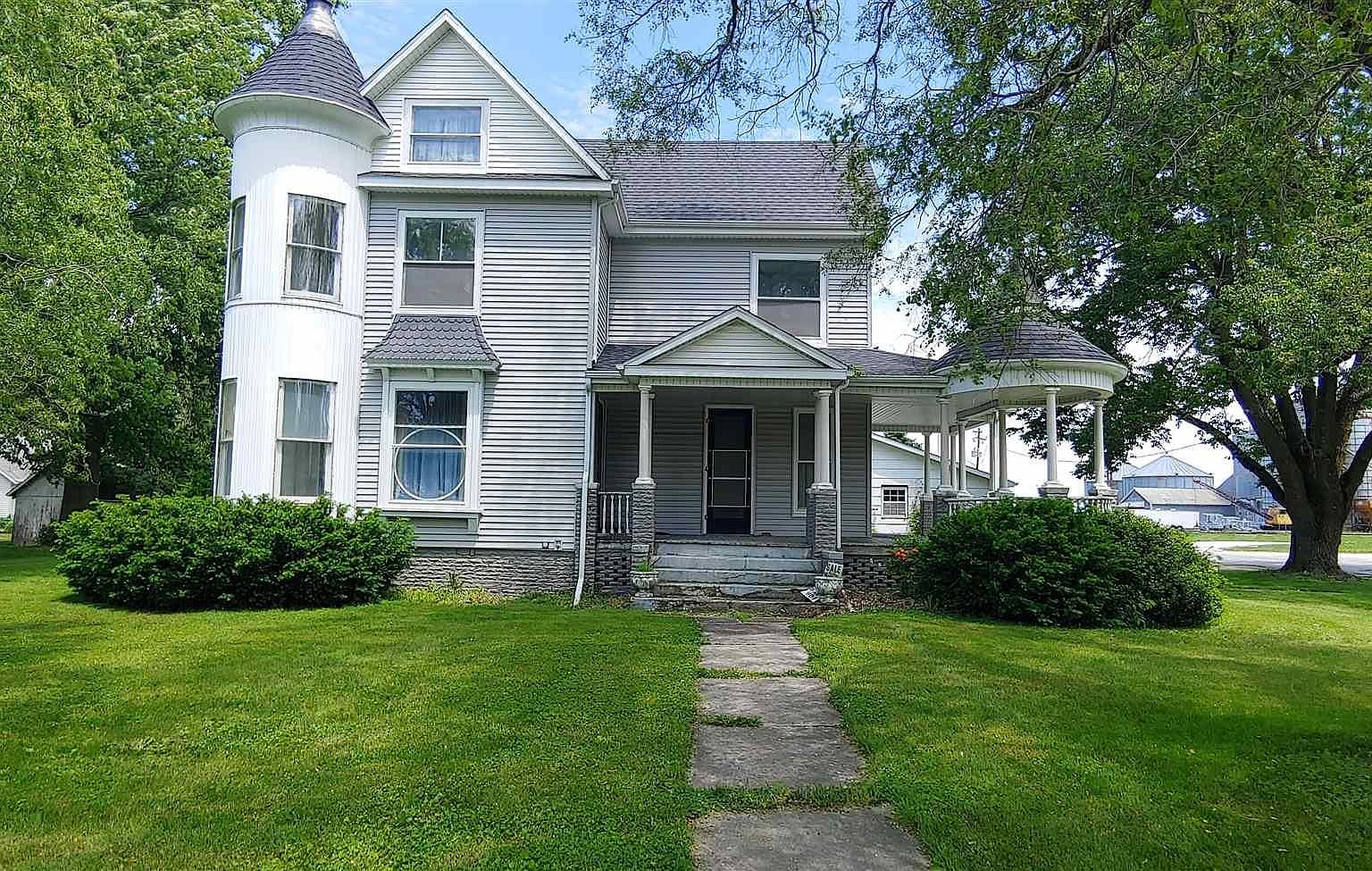 320 E Washington St, Blandinsville, IL 61420 Zillow