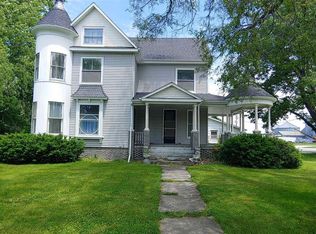 320 E Washington St, Blandinsville, IL 61420