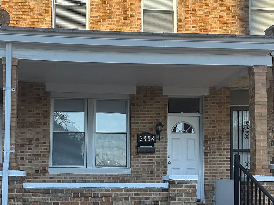 Front of 2888 Kentucky Ave - Porch Front