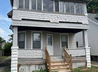 2918 Roanoke Ave, Cleveland, OH 44109