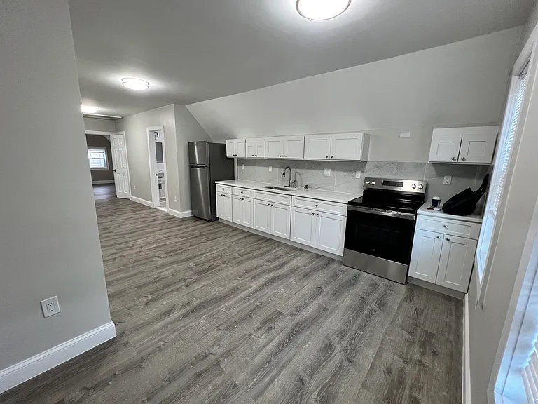 15 Quincefield St #3 — Photo 2
