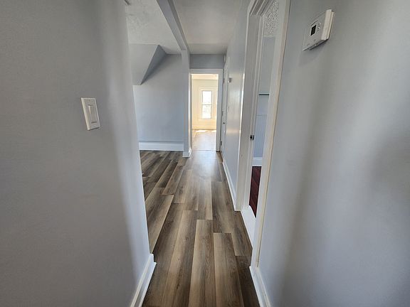 5th image of 37 Herrod Ave #3