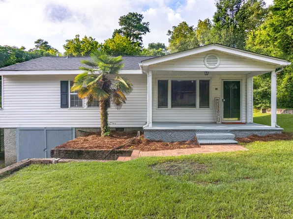 136 Bayberry St, Warrenville, SC 29851