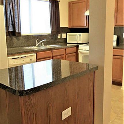 4th image of 11841 Chanteloup Dr