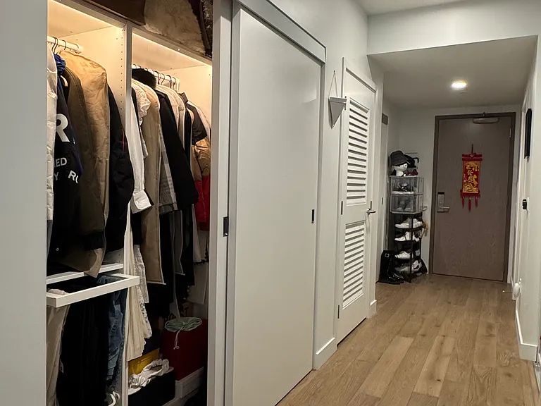188 W Saint James St #10713 — Photo 5