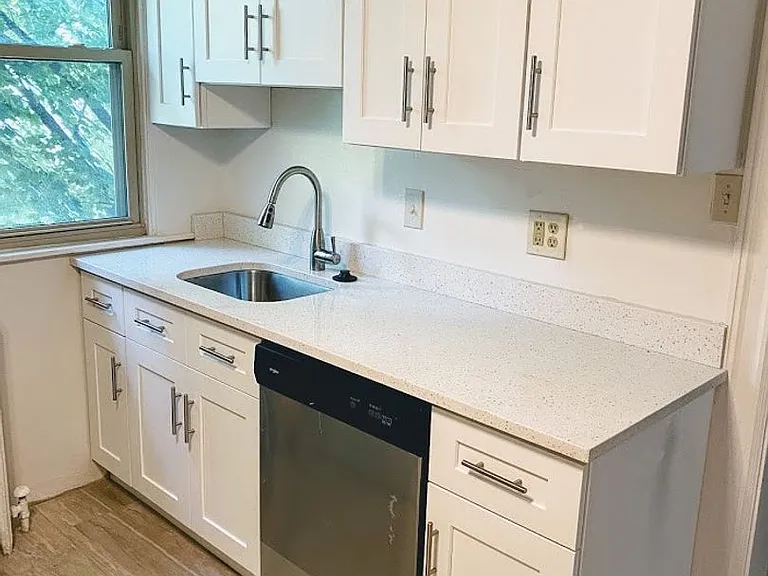 5542 Fair Oaks Street — Photo 8
