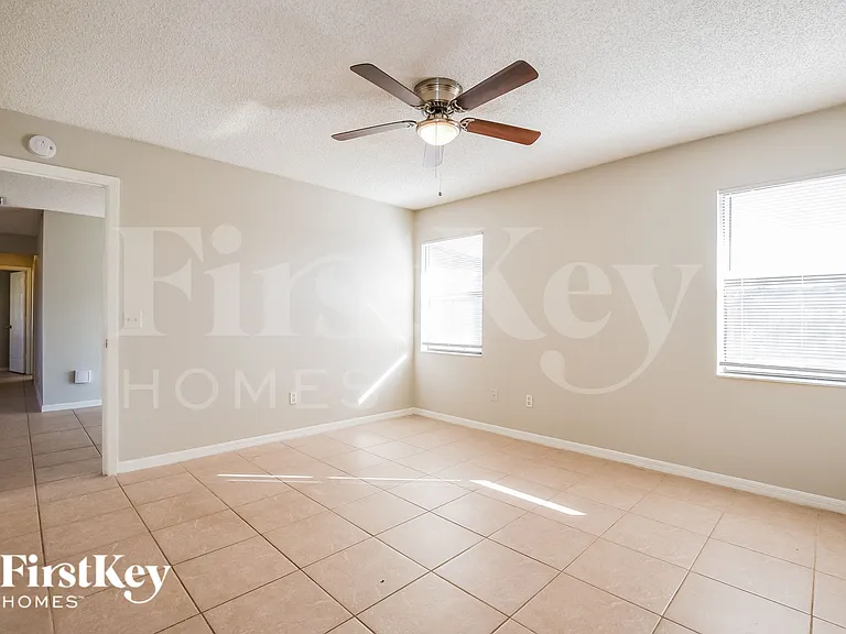 3208 Buckland St — Photo 8