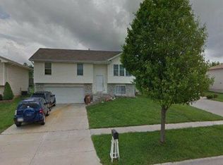 5746 N 20th St, Lincoln, NE 68521