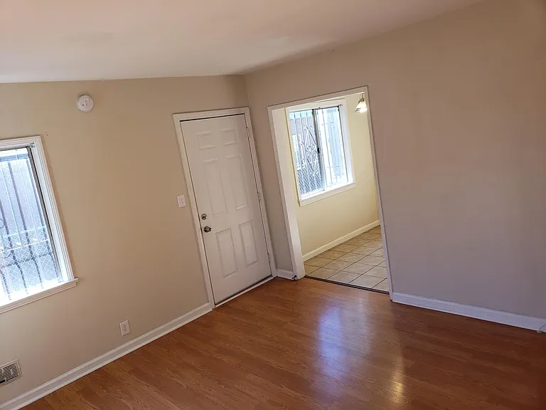 11251 S Mariposa Ave #11251 — Photo 8