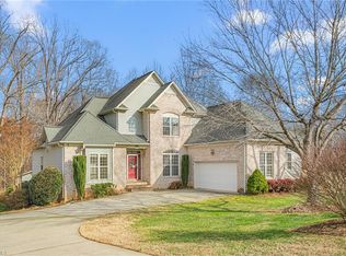 6505 Heron Point Ct, Belews Creek, NC 27009
