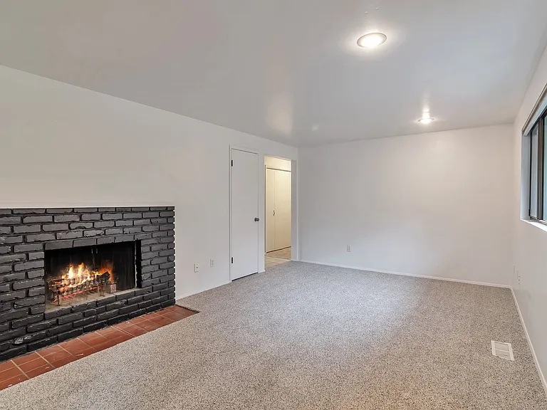 9606 241st Pl SW — Photo 19