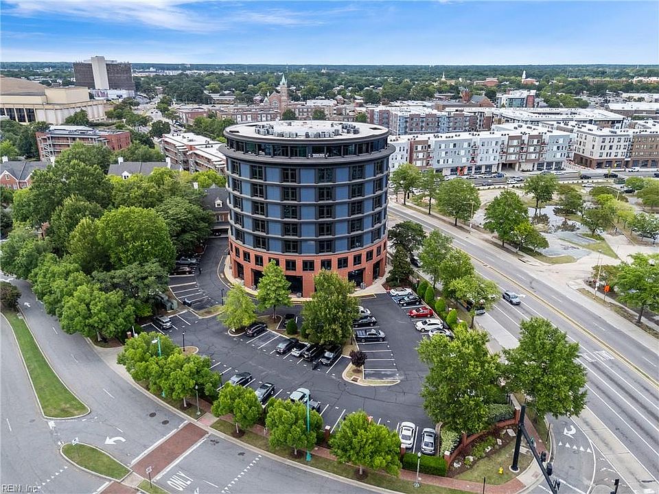 1st image of 415 Saint Pauls Blvd Unit 403