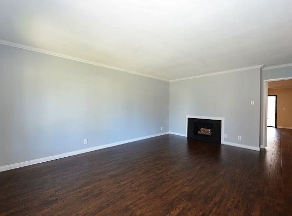 5th image of 2570 Northlake Cir