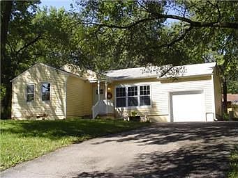 3rd image of 2708 N 65th Ter