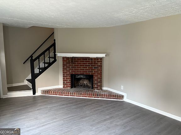 3rd image of 2797 Northwood Ct SW