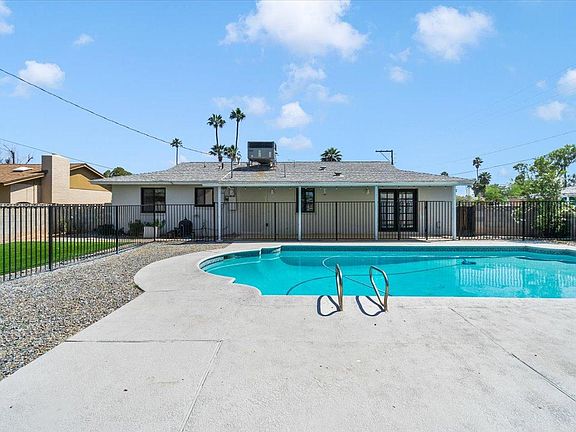 4th image of 1112 E Malibu Dr