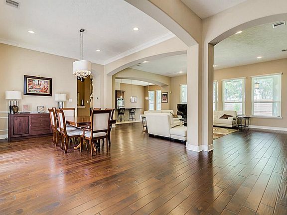 5th image of 10602 Comeaux Ln