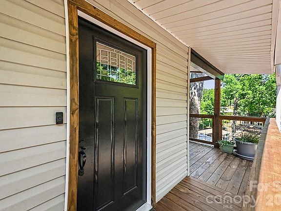 5th image of 512 Deerfield Rd