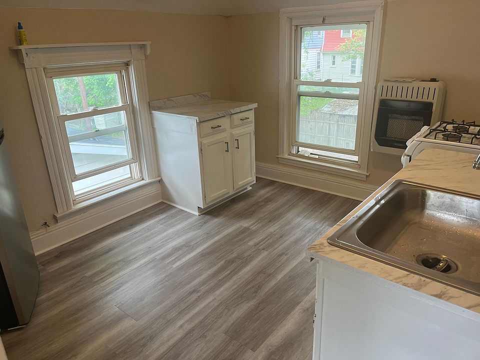 1st image of 761 Myrtle Ave Floor 2