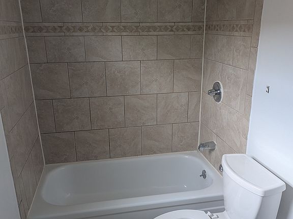 4th image of 862 Waycross Rd APT A