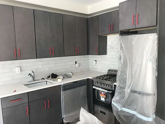 Rented by Zuz Realty | media 22