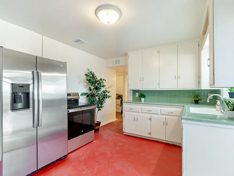 1345 E Grant Rd #1 — Photo 6