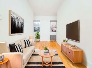 140 Frost St APT 3R, Brooklyn, NY 11211