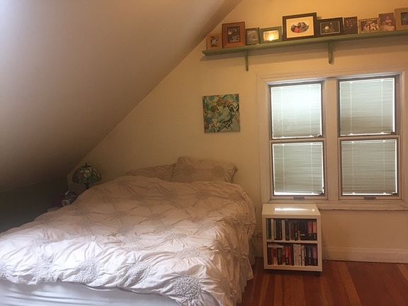 5th image of 3047 N Clifton Ave #3