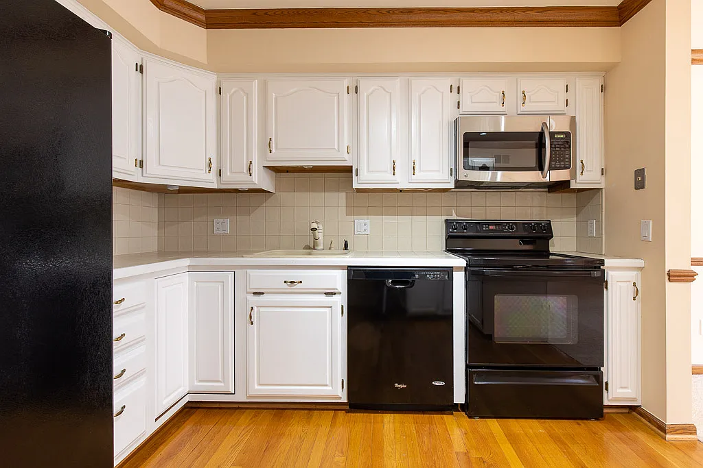 2 bed, 1650 sqft, $2,600 — Photo 4