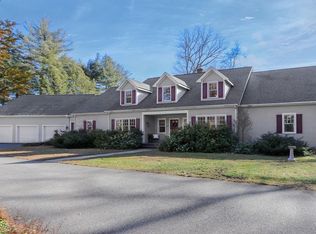 1098 Webster St, Needham, MA 02492