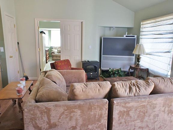 3rd image of 1499 Giannotti Dr