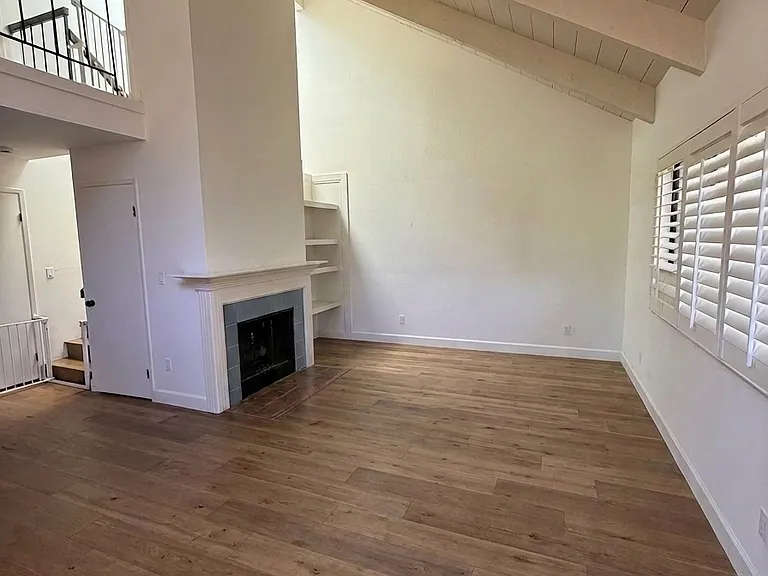 1106 Indian Way — Photo 3