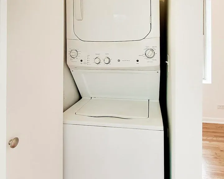 1301 N Oakley Blvd #2B — Photo 21