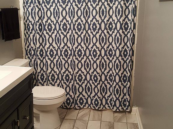 Guest bathroom with tile