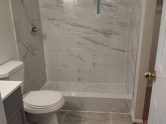 5th image of 7975 Audubon Ave APT 302