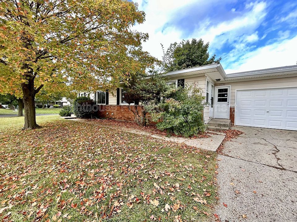 1st image of 1745 Dawes Ct SE