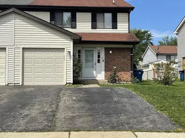 3738 Dory Cir E, Hanover Park, IL 60133