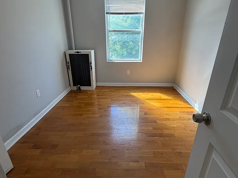 146-150 Manhattan Ave #16C — Photo 8