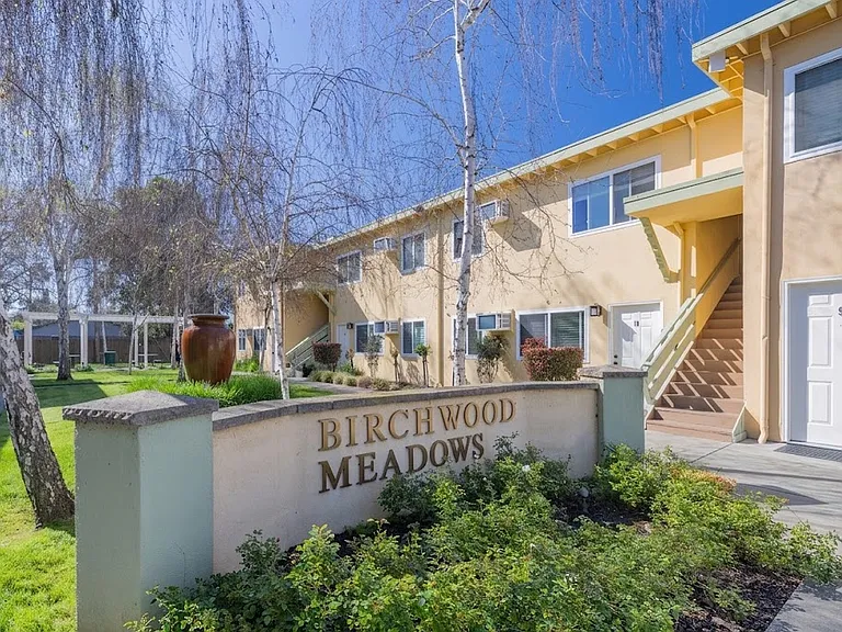 2732 San Jose Way #11 — Photo 1