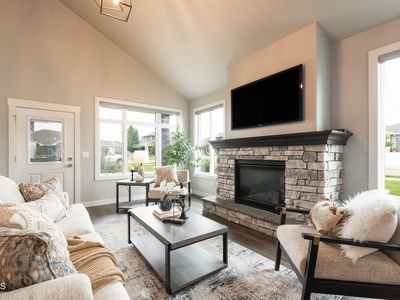 1424 Community Loop, Bismarck, ND, 58503