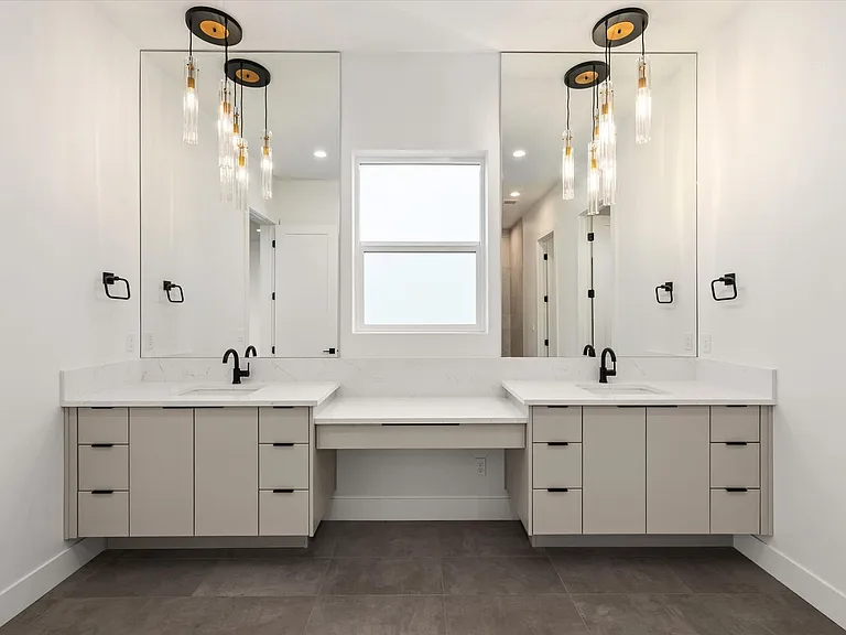 7786 W Diamond Lake Dr — Photo 44