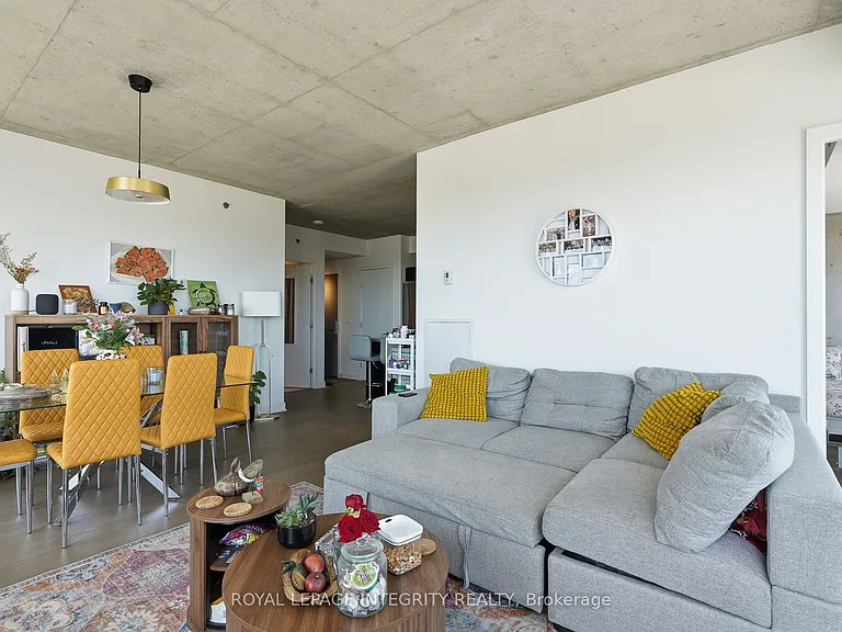 203 Catherine St #1203 — Photo 14