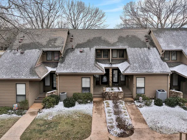 214 Monoacan Trl, Huddleston, VA 24104