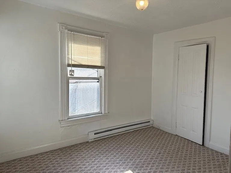 20-22 N 6th St #20 N 6TH ST — Photo 5