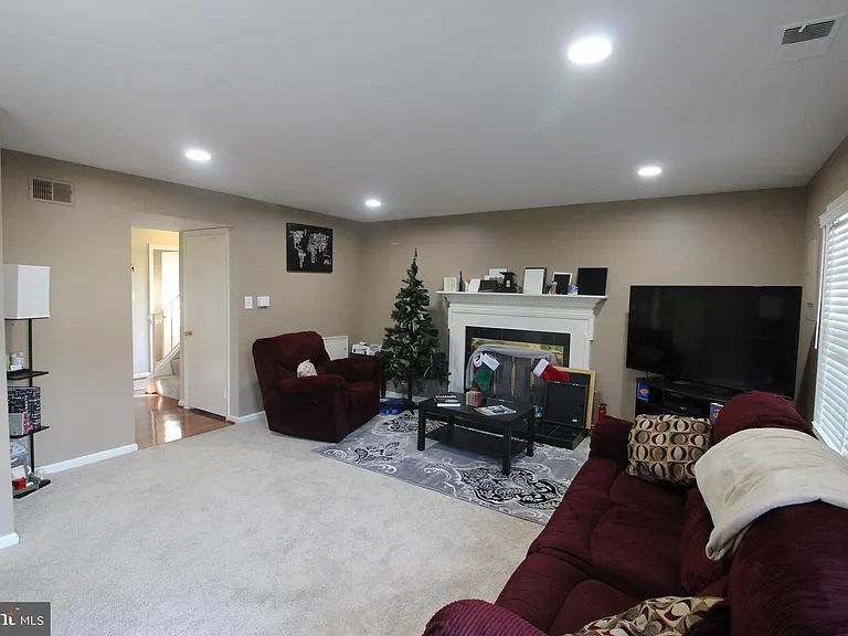 6609 Indian Trail Ct — Photo 10